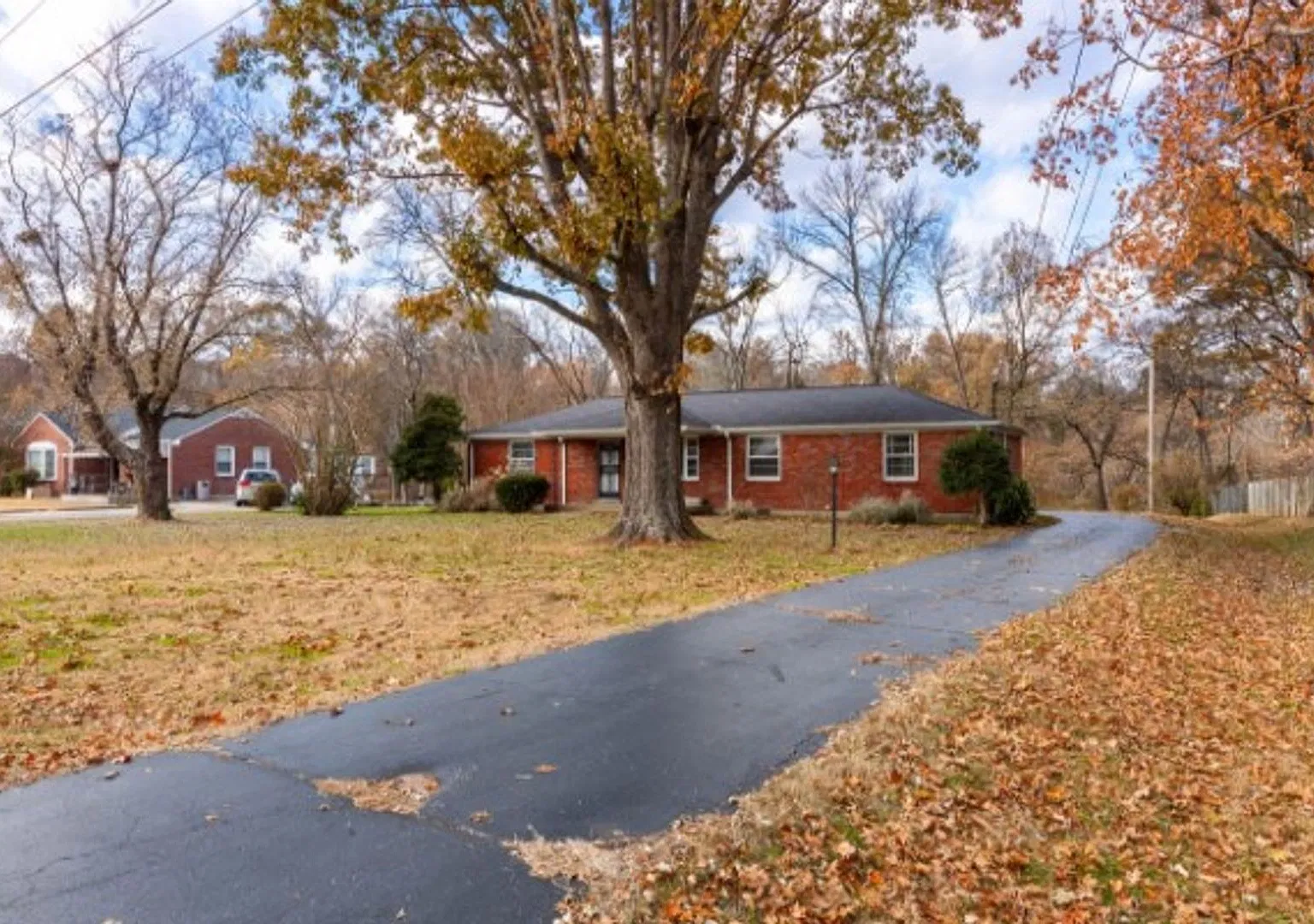 Home for rent Glencliff/Woodbine/Nashville 3 bed 1 bath brick home with attached garage — Photo 3