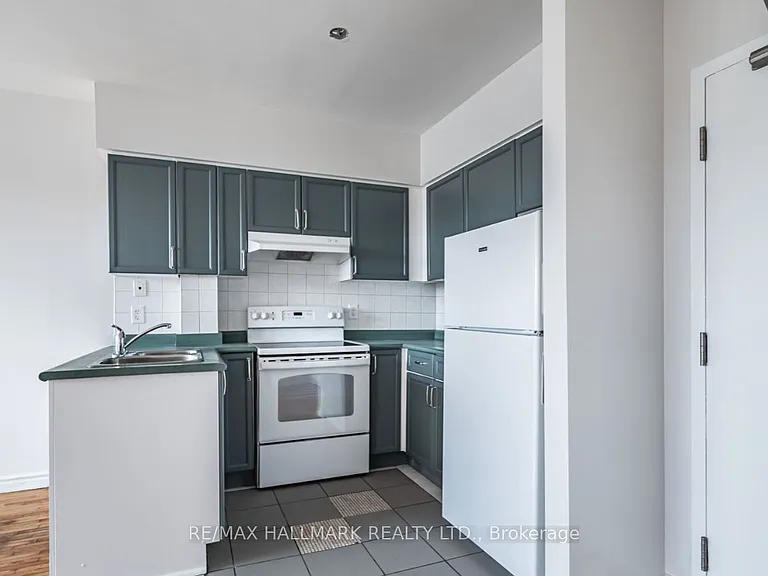 2831 Kingston Rd #A5 — Photo 3