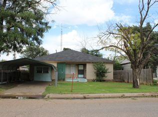 306 N Crosby Ave, Tulia, TX 79088