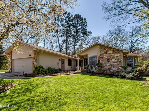 1313 Cherry Tree Ln, Knoxville, TN 37919