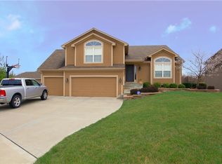 9325 NE 109th Ter, Kansas City, MO 64119