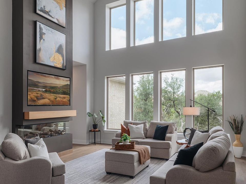 1st image of 317 Autumn Oak Way