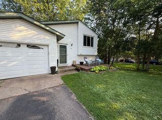 620 Glencoe St NE, Fridley, MN 55432