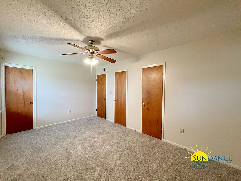 11 Oak Ln — Photo 8