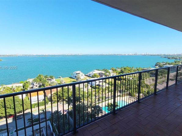 1000 Venetian Way APT 1502