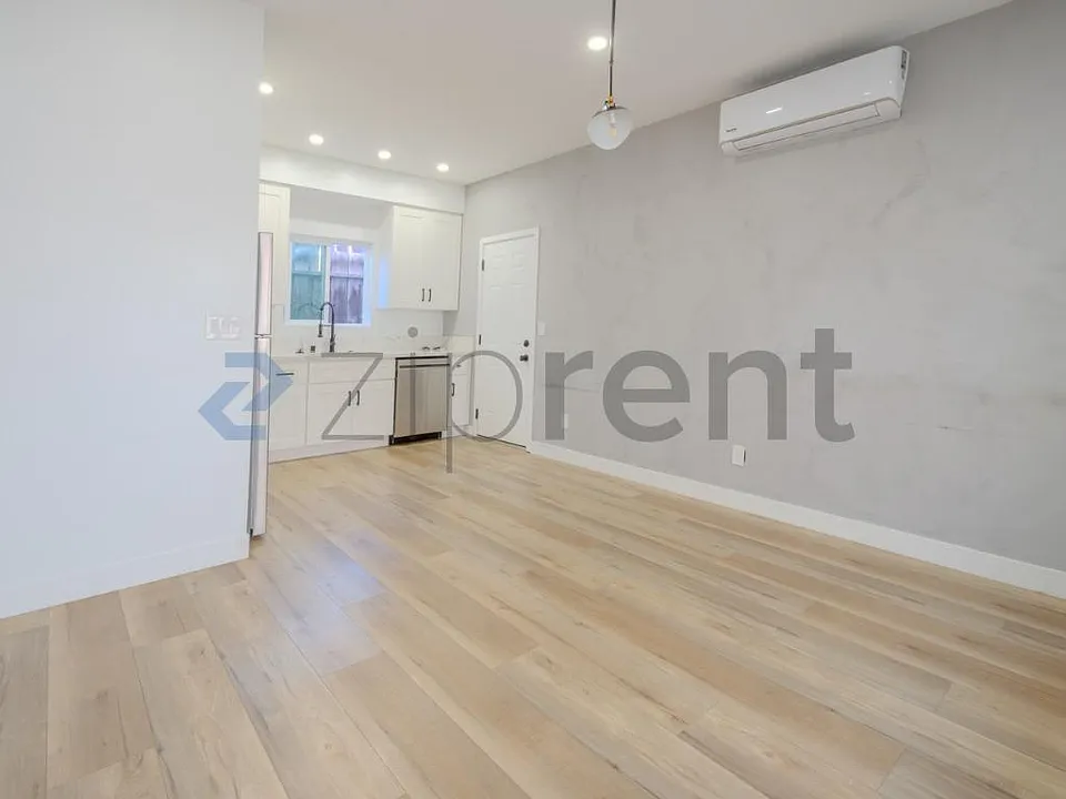 1329 5th Ave