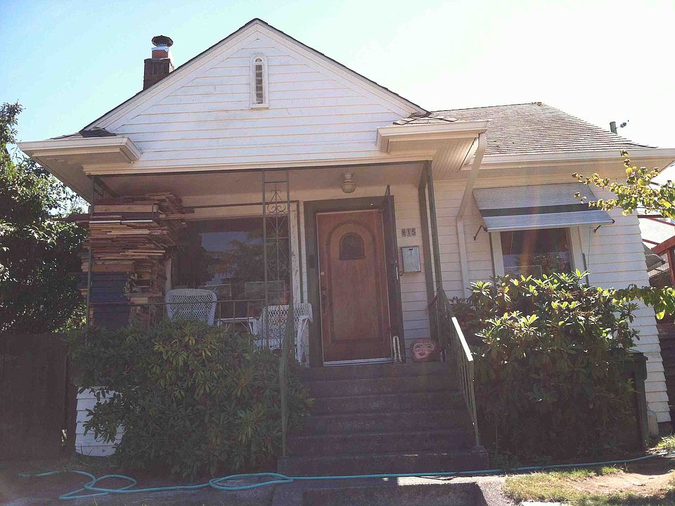 2nd image of 815 NE 63rd St