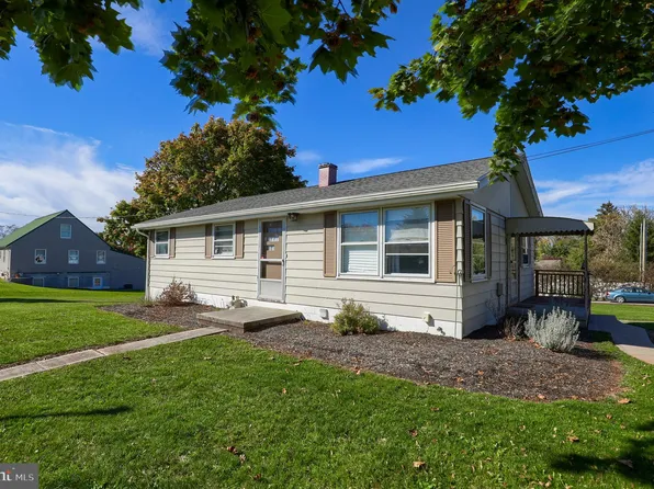 7711 Altland Ave, Abbottstown, PA 17301