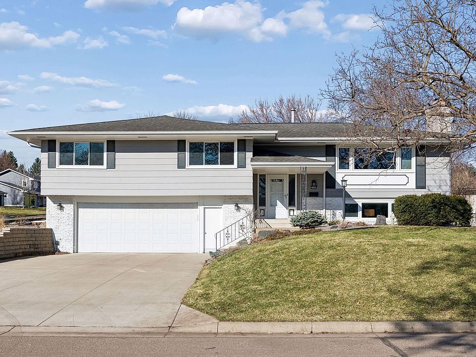 1st image of 3409 Maplewood Dr
