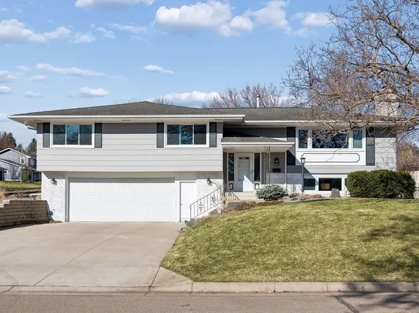 3409 Maplewood Dr, Saint Anthony, MN 55418