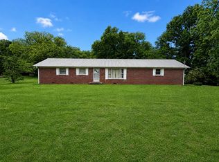 955 Rocky Rd, Pulaski, TN 38478