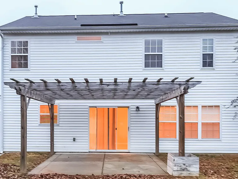 15239 Pangborn Pl — Photo 15
