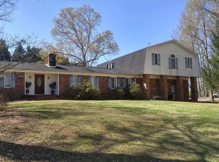 140 Maple Ridge Dr, Madison, NC 27025