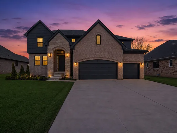 16754 Glenhurst Dr, Macomb, MI 48044