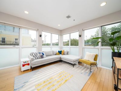 636 5th St APT 302, Hoboken, NJ, 07030