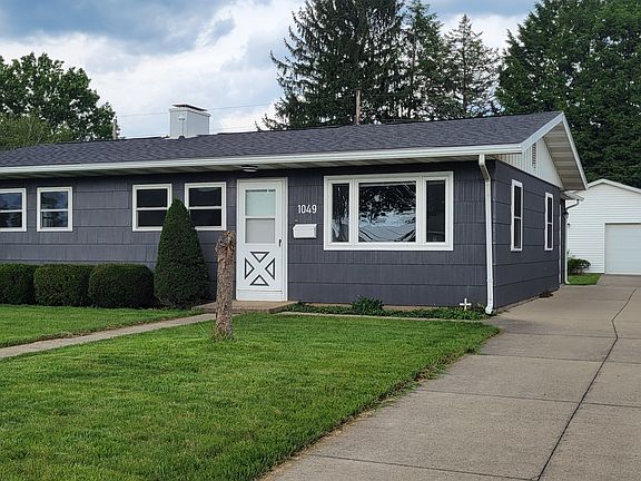 2nd image of 1049 5th St NW
