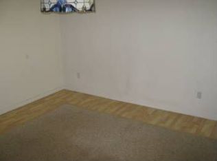6112 Venice Dr, Commerce Township, MI