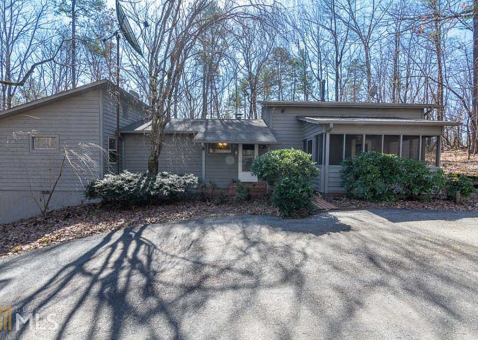 1st image of 143 Oglethorpe Ln