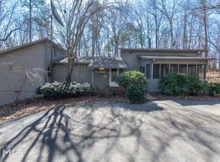 143 Oglethorpe Ln, Cleveland, GA 30528