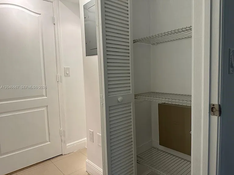 652 NE 63rd St #102 — Photo 17
