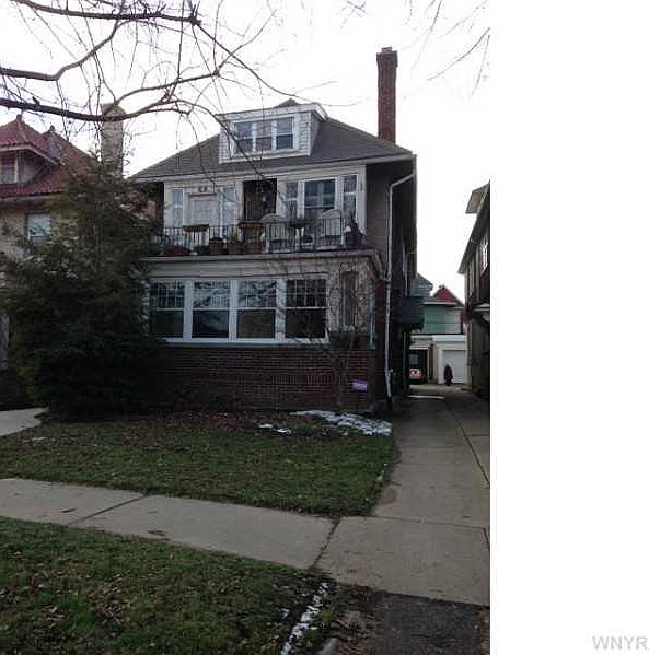 1st image of 542 Richmond Ave Lowr #