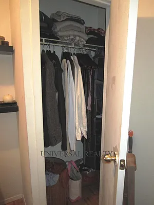 Rented by Universal Realty Group | media 31