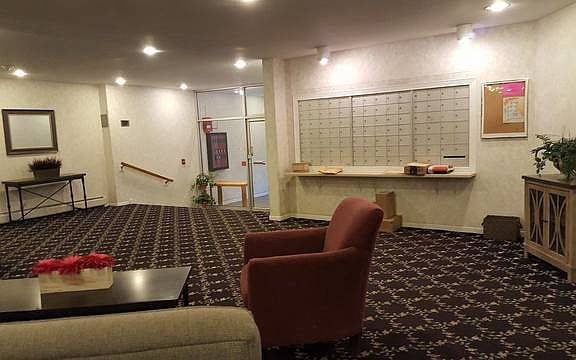 5th image of 245 S Park Ln Unit 218