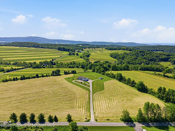 2nd image of 522 Overlook Dr