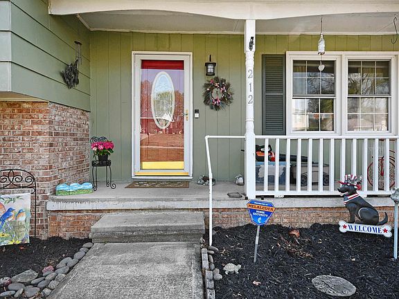 4th image of 212 Brookmere Rd