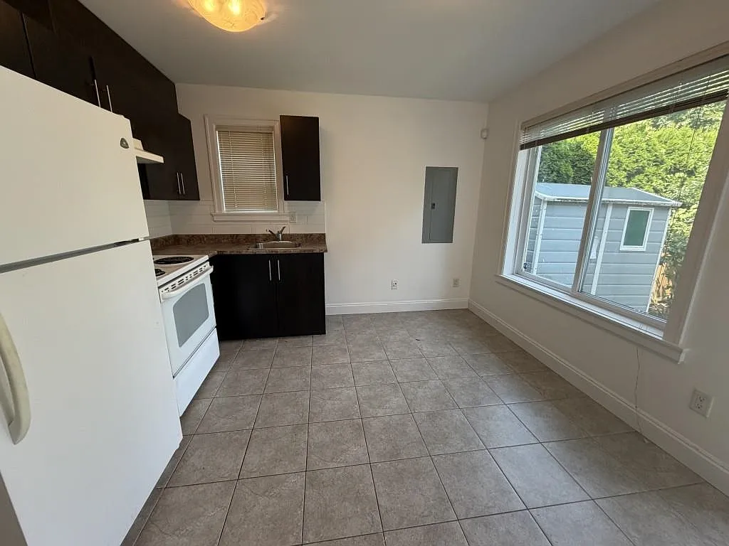 1 bed, 450 sqft, $1,580 — Photo 4