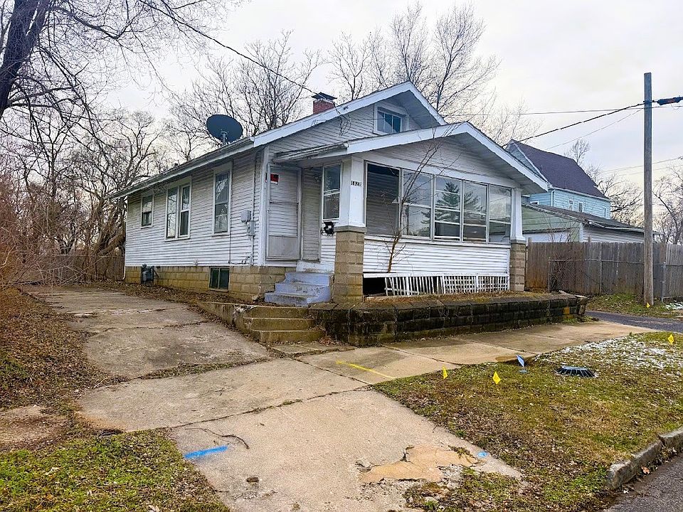 1st image of 1828 W Latrobe St