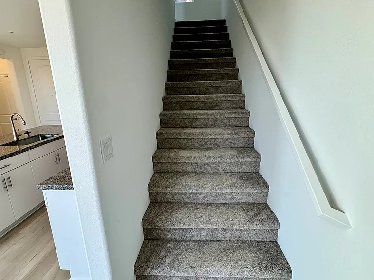 1313 Yeager Ave — Photo 7