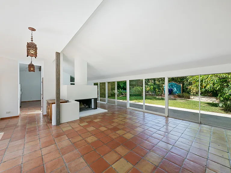 6328 Frondosa Dr — Photo 6
