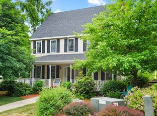 23 Bridle Cross Rd #23, Fitchburg, MA 01420