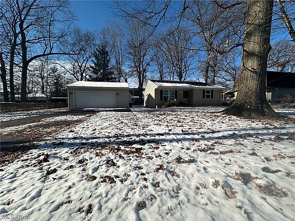 2nd image of 662 Wyoming Ave