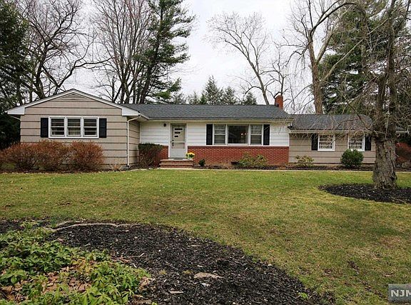 5th image of 589 Forest Dr
