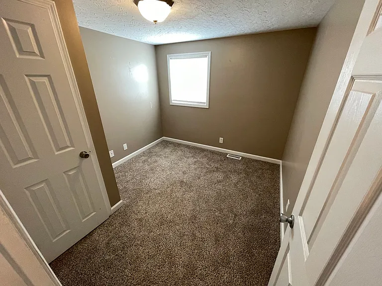 2274 Hempridge Rd — Photo 16