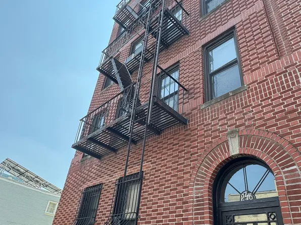 246 15th Street image 8 of 24