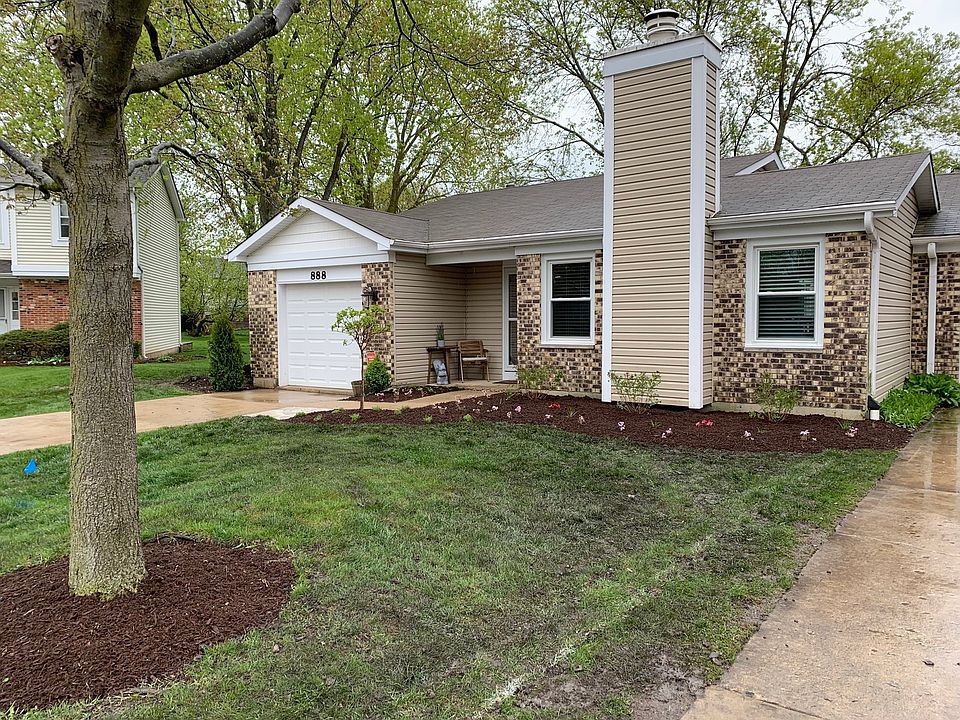 1st image of 888 Colony Lake Dr