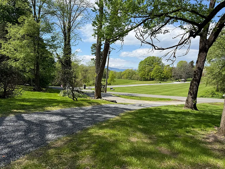 183 Barrytown Rd — Photo 33