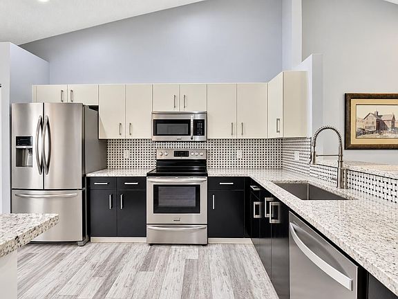 4th image of 6078 Lake Hibiscus Drive