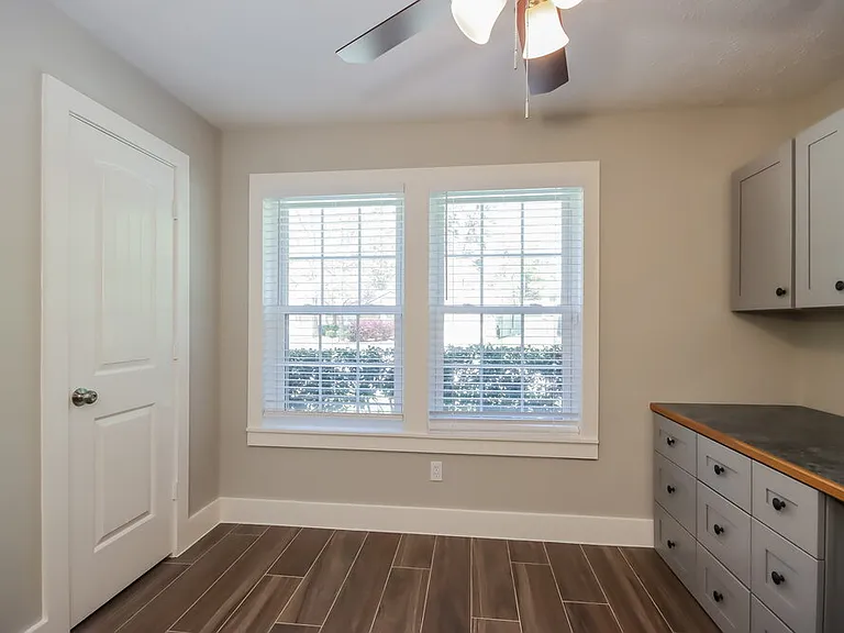 18154 Windy Oaks Ct — Photo 8