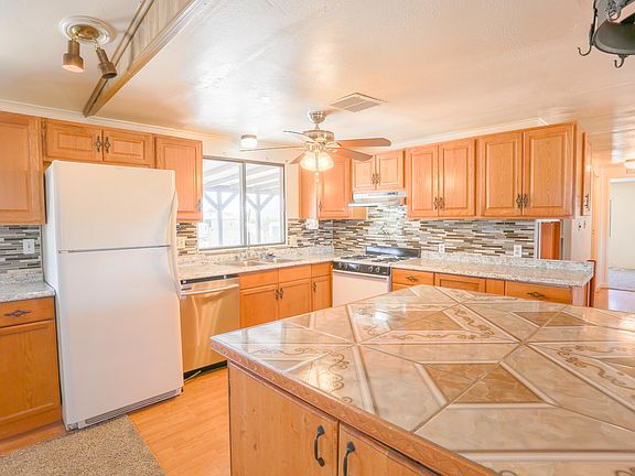 4th image of 3900 S Bantry Ln