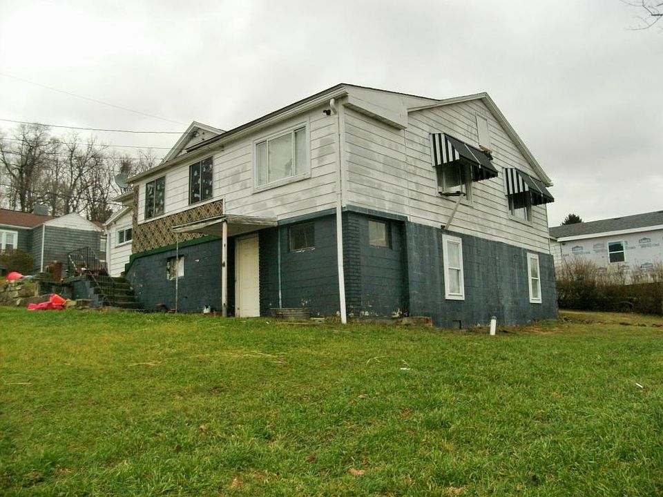 2nd image of 10 Rollie St