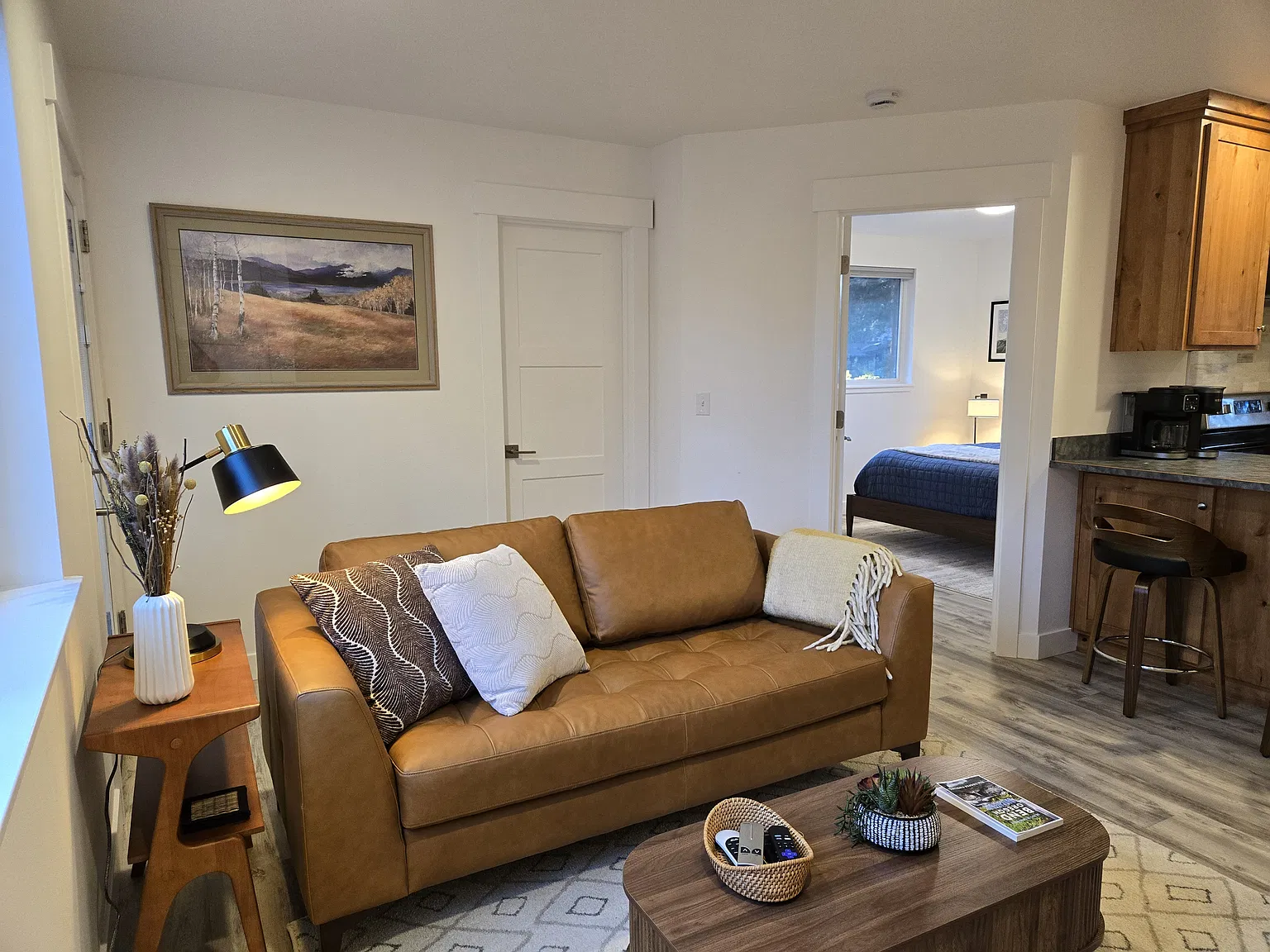 1 bed, 600 sqft, $2,400 — Photo 2