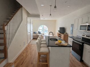 157 Green St #2B, New London, CT 06320