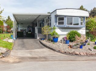 1840 160th St #209, Surrey, BC V4A4X4