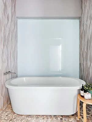 Sold by Compass | media 7