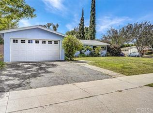 8449 Cozycroft Ave, Winnetka, CA 91306