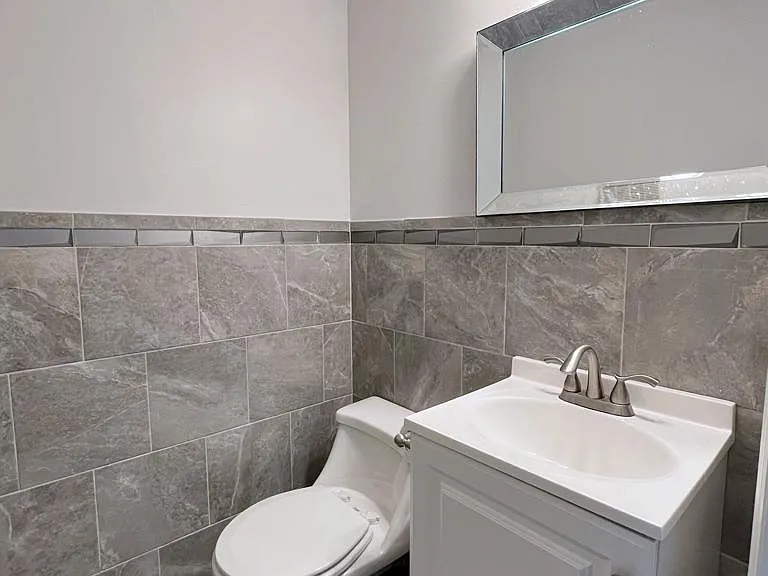 133 Seemans Ln #7 — Photo 16